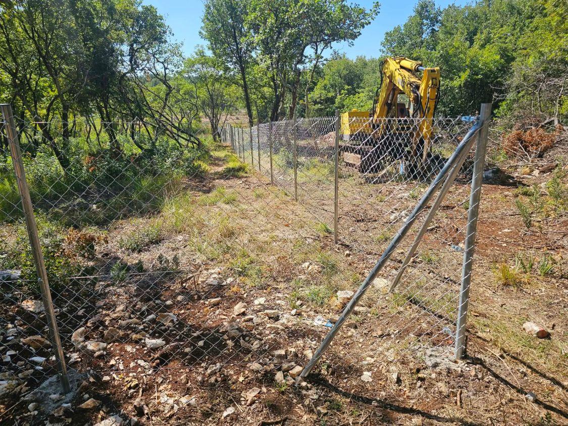 Ograđivanje nove parcele